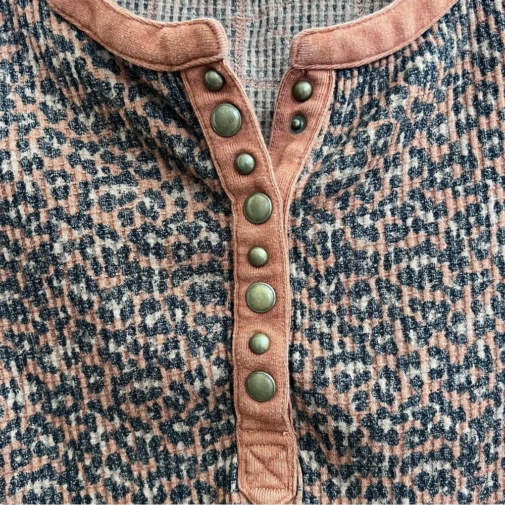 We The Free Everest Waffle Knit Henley Top in Brown Leopard Print, Size S - Picture 4 of 9